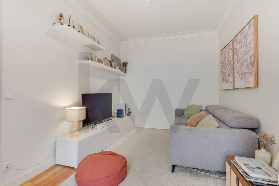 Apartamento T2 para Venda em Ajuda Foto 3