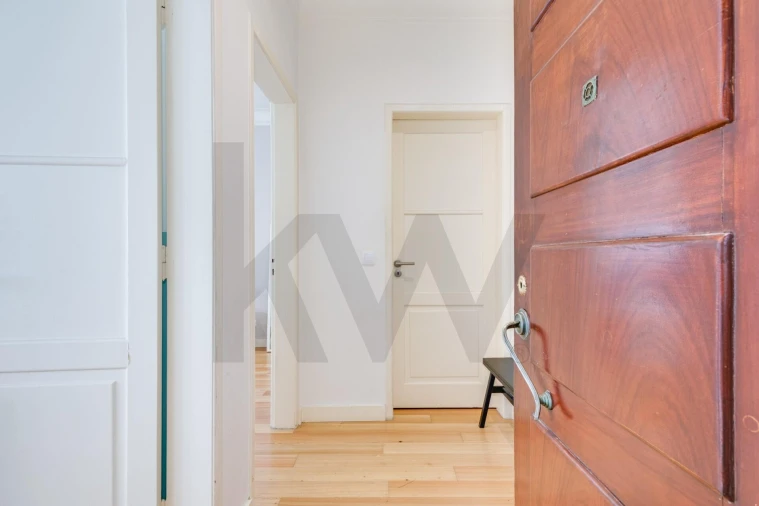 Apartamento T2 para Venda em Ajuda Foto 28