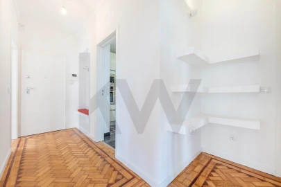 Apartamento T2 para Arrendamento em Campo de Ourique