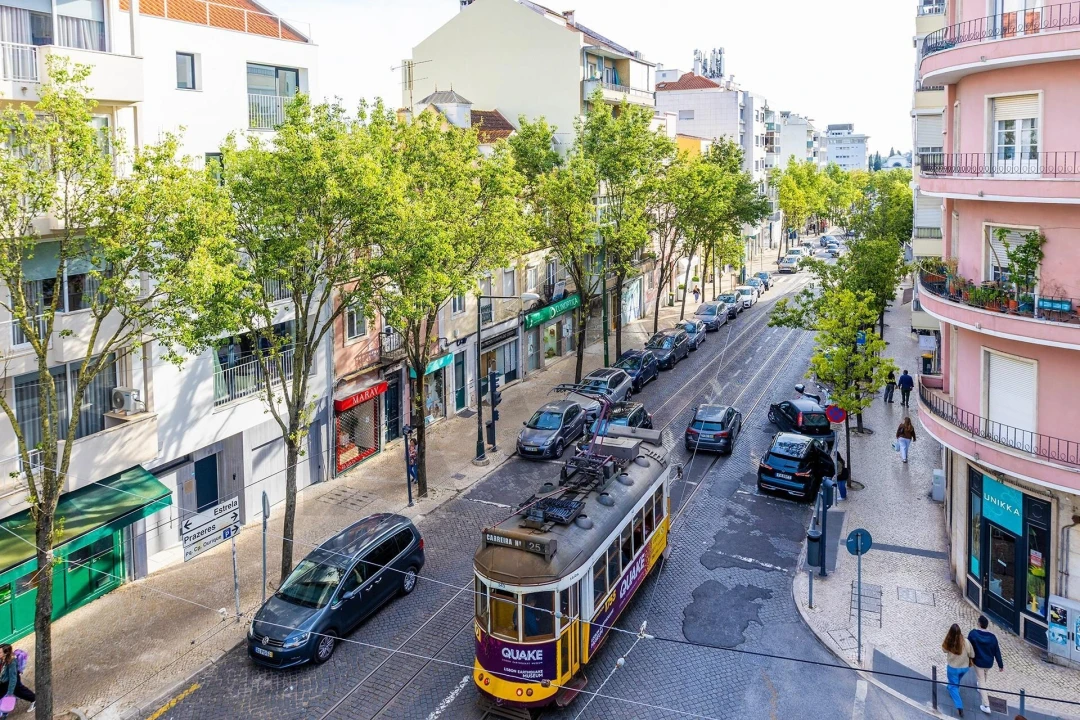 Apartamento T2 para Arrendamento em Campo de Ourique Foto 23