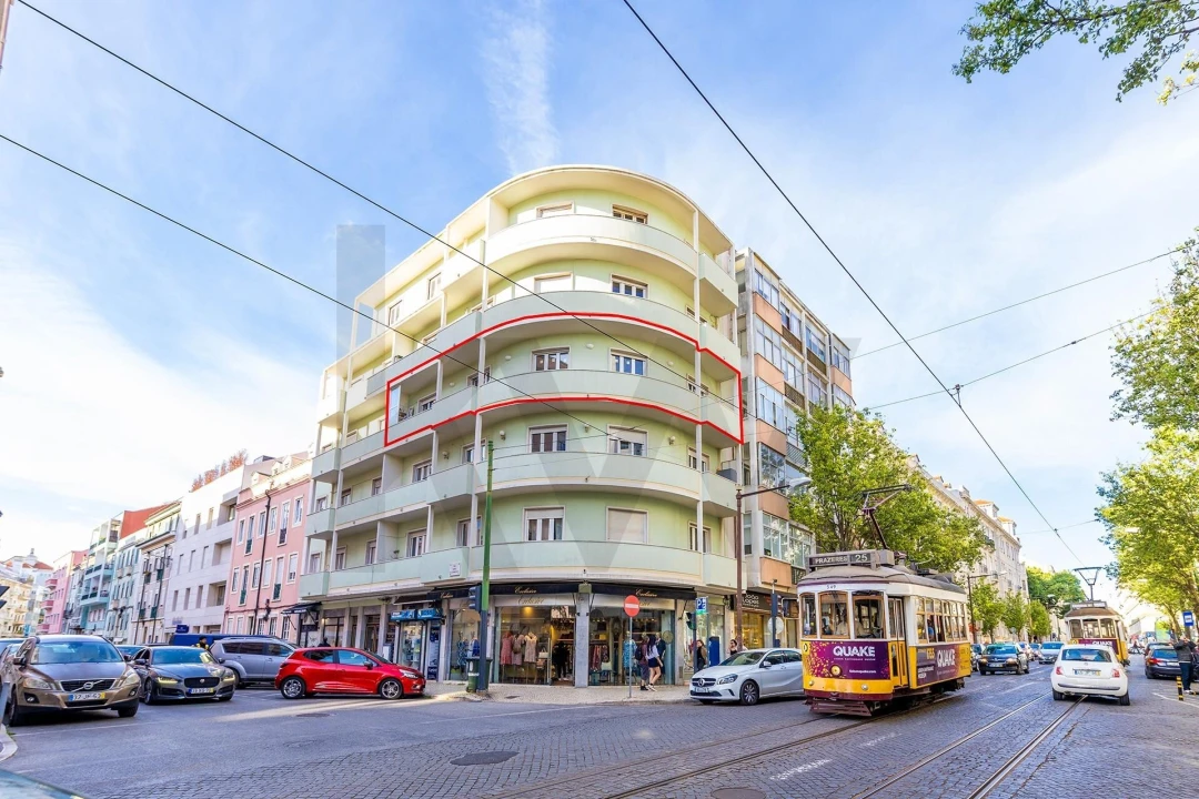 Apartamento T2 para Arrendamento em Campo de Ourique Foto 28