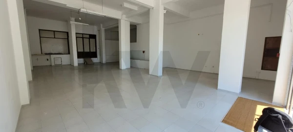Loja para Venda em Loures