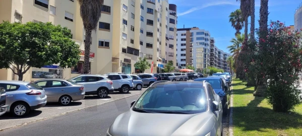 Loja para Venda em Loures
