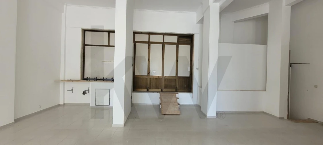 Loja para Venda em Loures Foto 32
