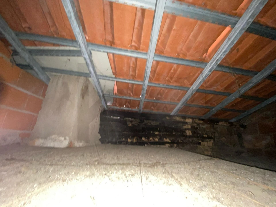 Moradia T2 para Venda em Pero Viseu Foto 8