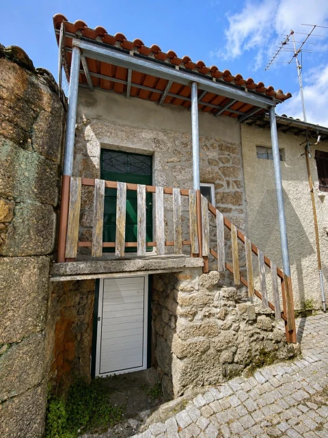 Moradia T2 para Venda em Pero Viseu
