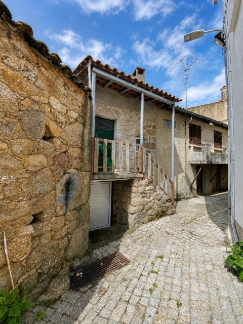 Moradia T2 para Venda em Pero Viseu