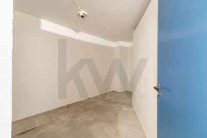 Apartamento T4 para Arrendamento em Campolide