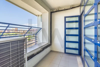 Apartamento T4 para Arrendamento em Campolide