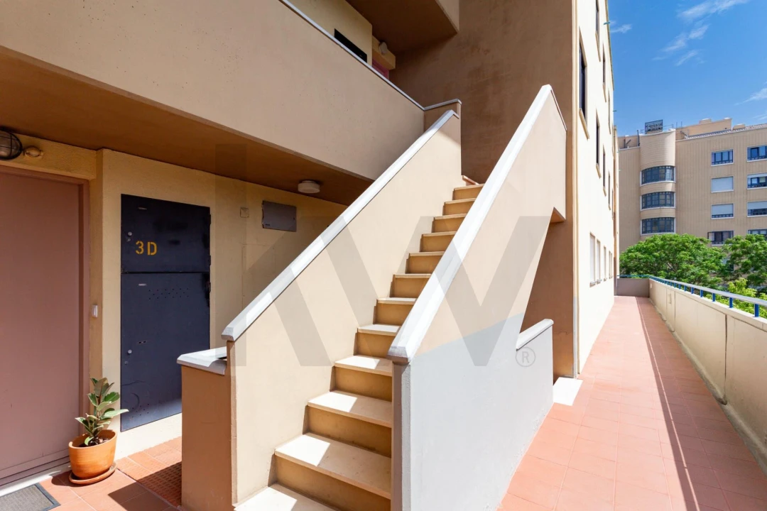 Apartamento T4 para Venda em Lumiar Foto 40
