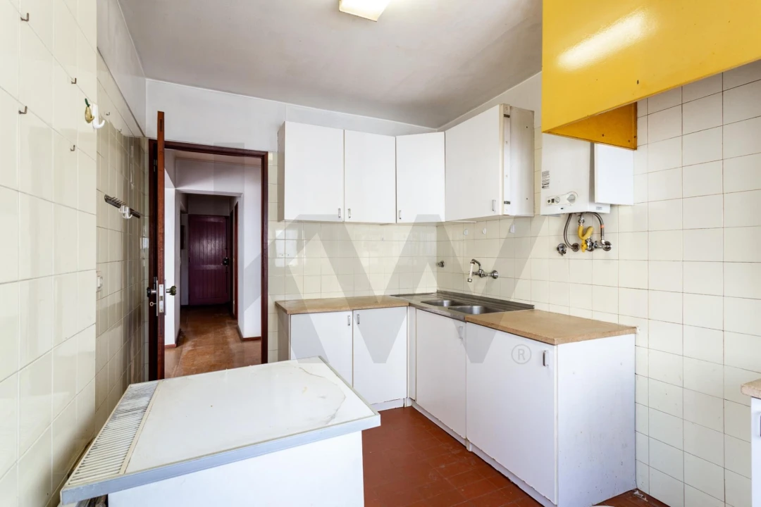 Apartamento T4 para Venda em Lumiar Foto 17
