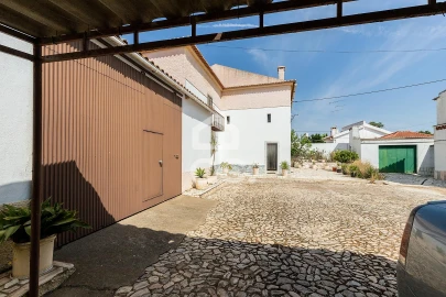 Moradia T5 para Venda em Borba (Matriz)