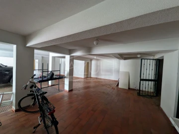 Moradia T5 para Venda em Quarteira