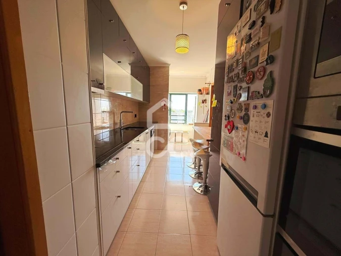 Apartamento T3 para Arrendamento em Canelas Foto 6