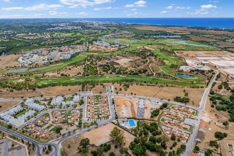Moradia T3 para Venda em Quarteira Foto 50