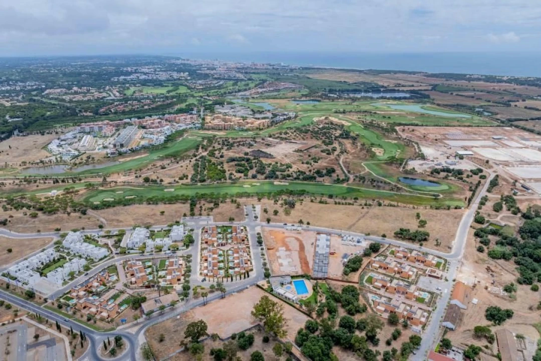 Moradia T3 para Venda em Quarteira Foto 36