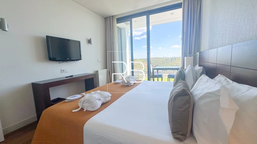 Apartamento T1 para Venda em Monchique Foto 4