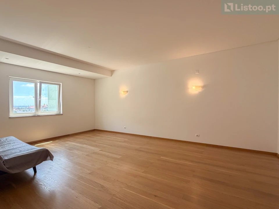 Apartamento T1 para Venda em Areeiro Foto 1