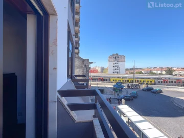Apartamento T3 para Venda em Agualva e Mira-Sintra