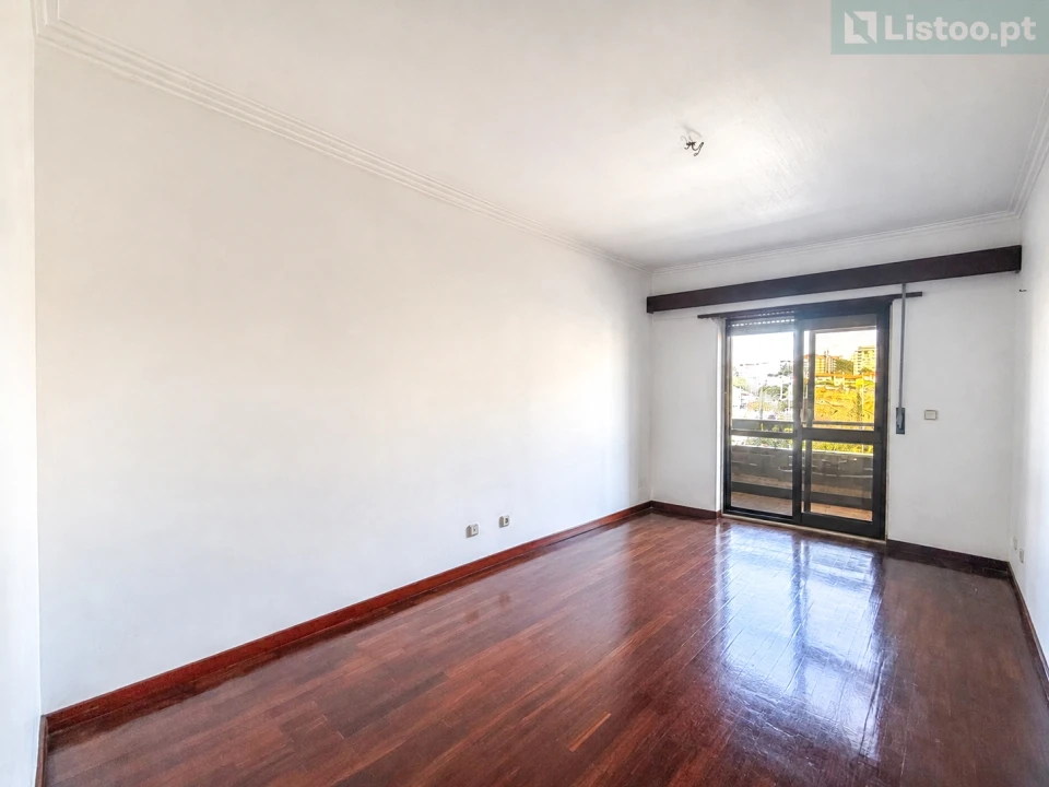 Apartamento T3 para Venda em Agualva e Mira-Sintra Foto 14