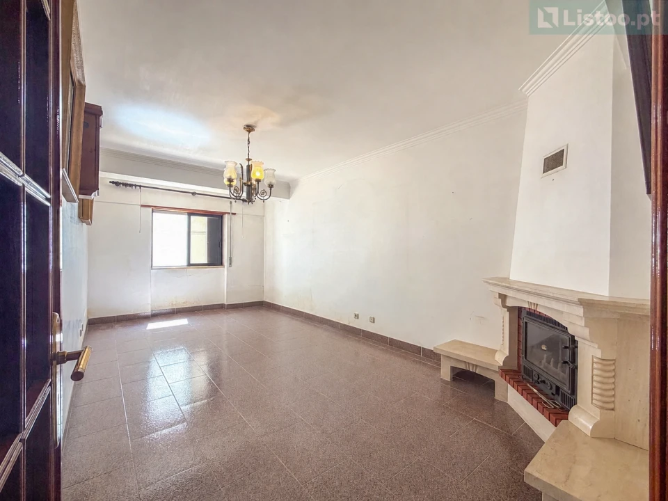 Apartamento T3 para Venda em Agualva e Mira-Sintra Foto 4