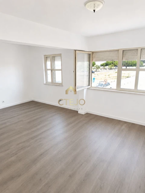 Apartamento T2 para Venda em Alhos Vedros
