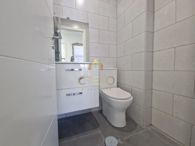 Apartamento T2 para Venda em Alhos Vedros Foto 5