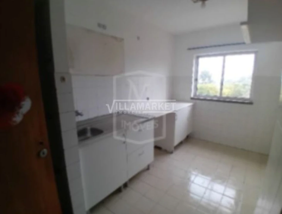 Apartamento T3 para Venda em Casal de Cambra Foto 9