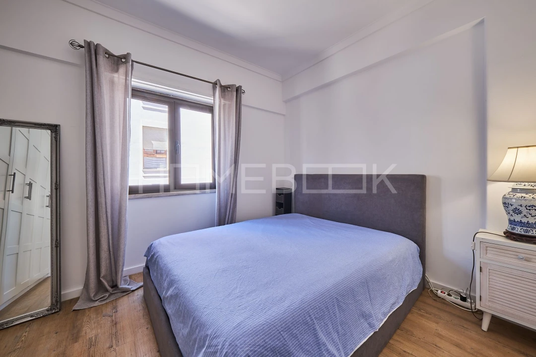 Apartamento T1 para Venda em Santo António Foto 11