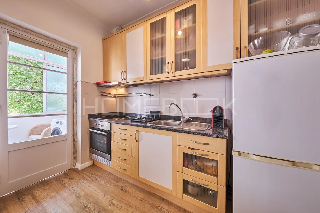 Apartamento T1 para Venda em Santo António Foto 6