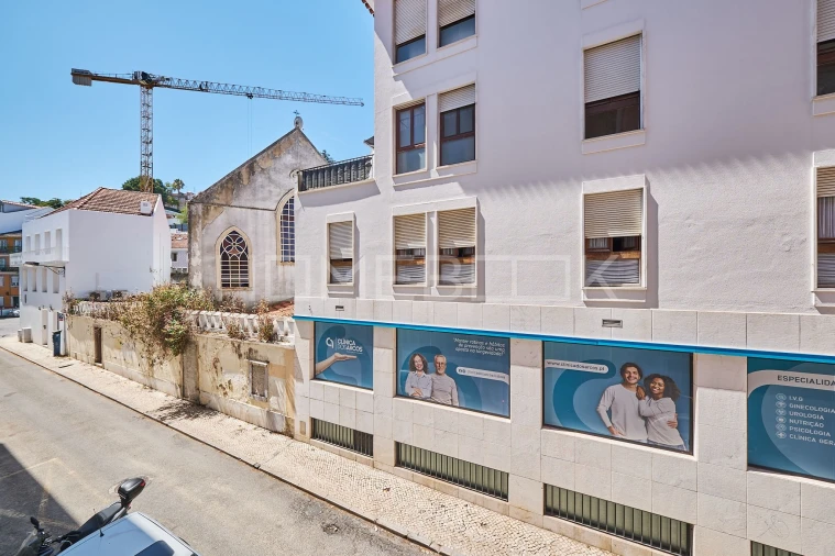 Apartamento T1 para Venda em Santo António Foto 17