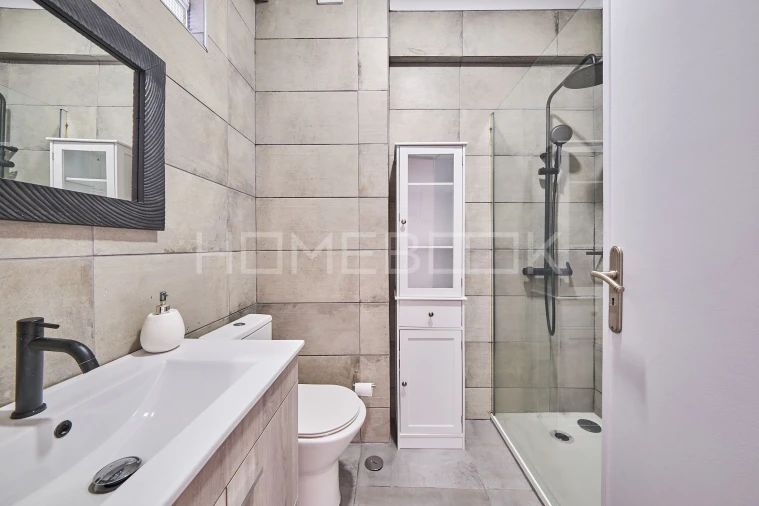 Apartamento T1 para Venda em Santo António Foto 16