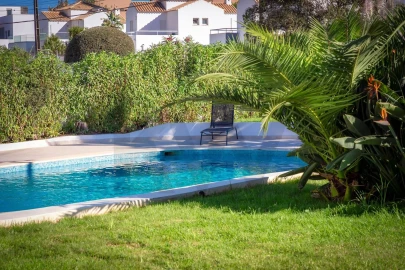 Moradia T4 para Venda em Albufeira e Olhos de Água