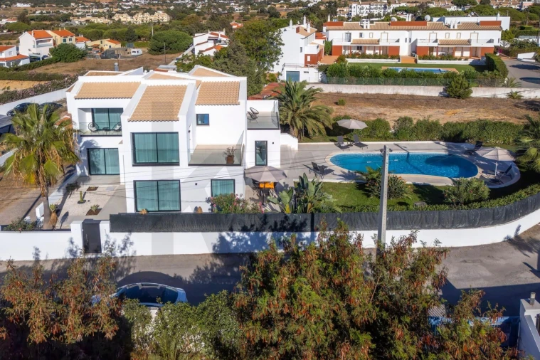 Moradia T4 para Venda em Albufeira e Olhos de Água Foto 117