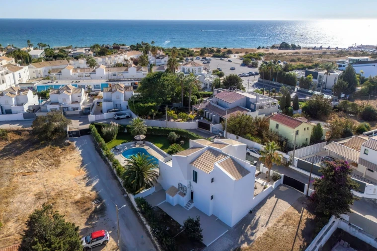 Moradia T4 para Venda em Albufeira e Olhos de Água Foto 104