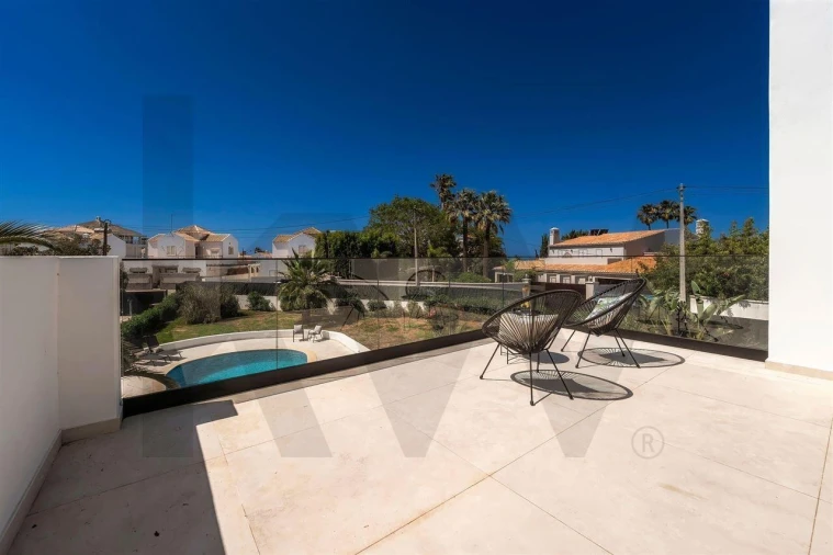 Moradia T4 para Venda em Albufeira e Olhos de Água Foto 61