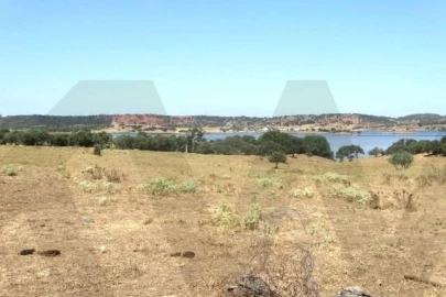 Terreno para Venda em Ourique