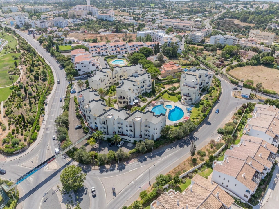 Apartamento T2 para Venda em Portimão Foto 30