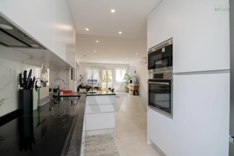 Apartamento T2 para Venda em Portimão Foto 14