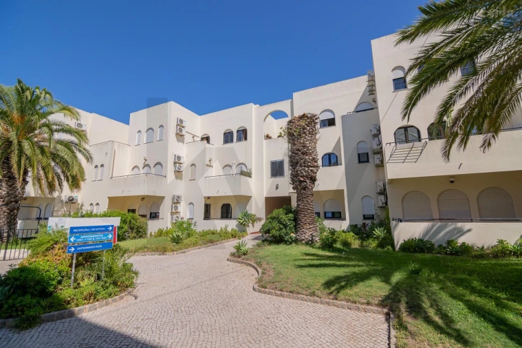 Apartamento T2 para Venda em Portimão Foto 33