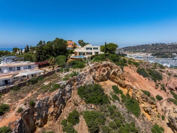 Moradia T4 para Venda em Albufeira e Olhos de Água