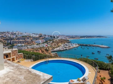 Moradia T4 para Venda em Albufeira e Olhos de Água