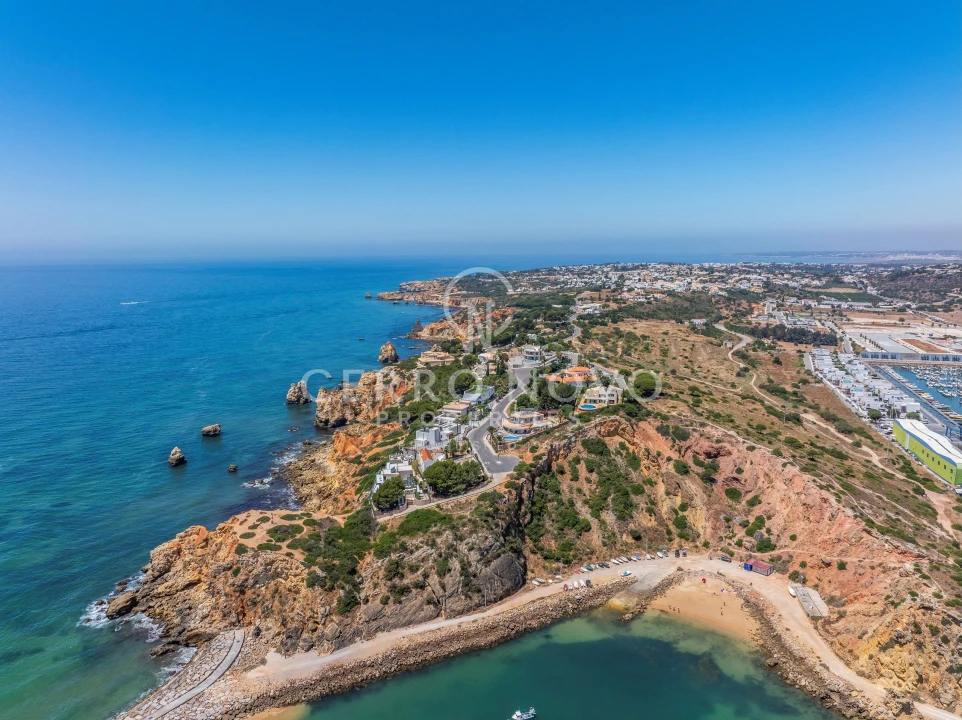 Moradia T4 para Venda em Albufeira e Olhos de Água Foto 6