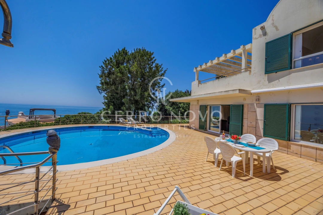 Moradia T4 para Venda em Albufeira e Olhos de Água Foto 36