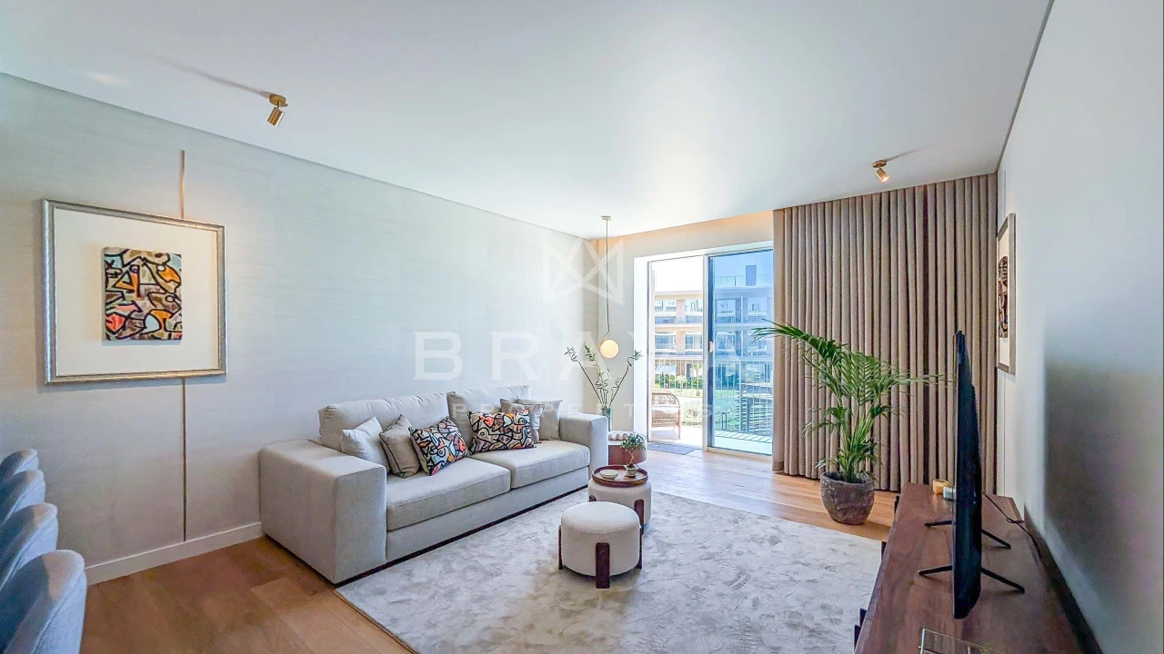 Apartamento T2 para Venda em Quarteira Foto 4
