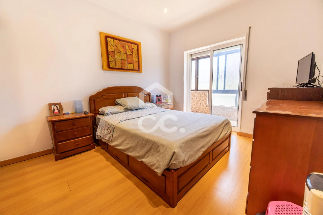 Apartamento T2 para Venda em Barreiro e Lavradio Foto 17