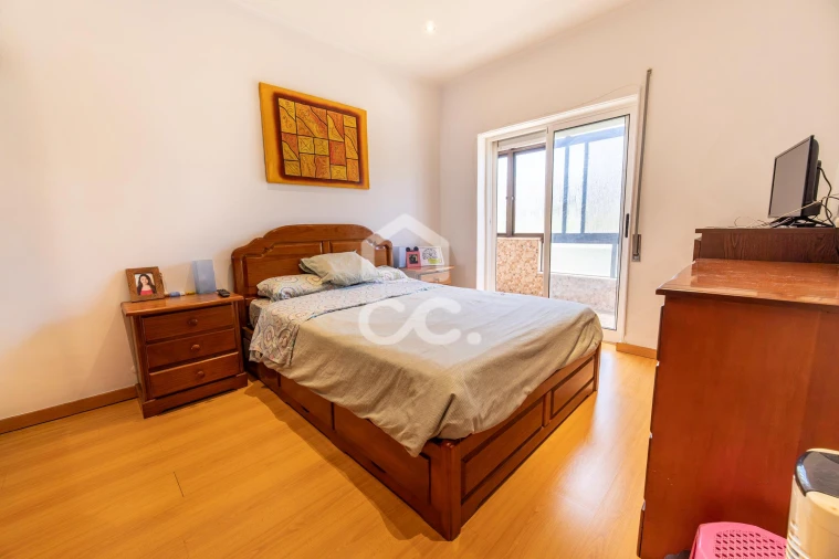Apartamento T2 para Venda em Barreiro e Lavradio Foto 17
