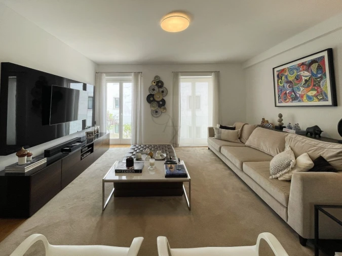 Apartamento T4 para Venda em Misericórdia Foto 7