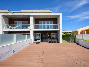 Moradia T4 para Venda em Madalena