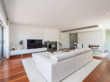 Moradia T4 para Venda em Madalena